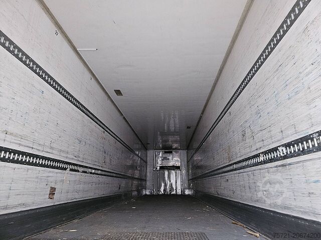 Refrigerated/frozen transport RENDERS Thermoking SL 200e