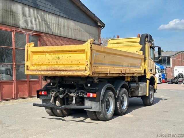 Three-sided tipper truck MERCEDES-BENZ Arocs 3345 6x6 Meiller DSK Bordmatik AHK