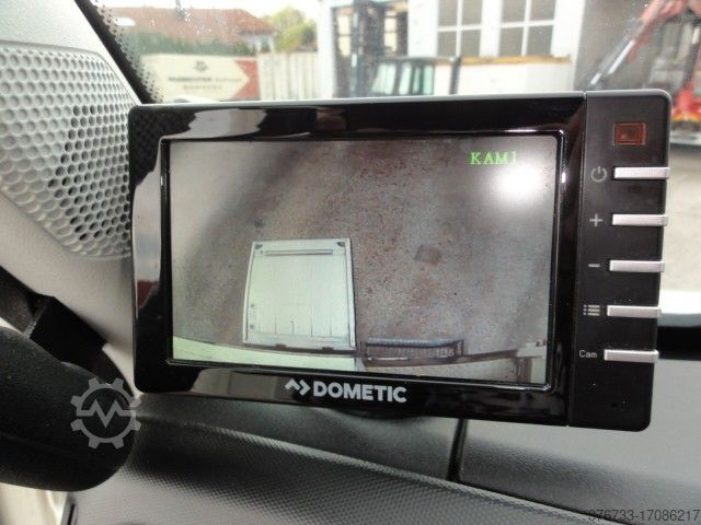 Transporter mit Koffer IVECO Daily 70C18 E6 manuell LBW