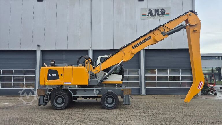 Materialumschlagmaschine Liebherr LH30