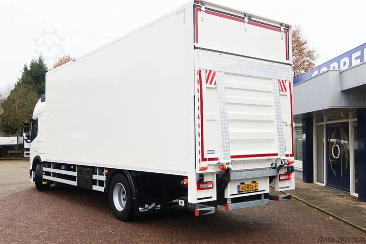 Koffer Volvo FM 340 Geïsoleerd Dak DHollandia 3000 kg