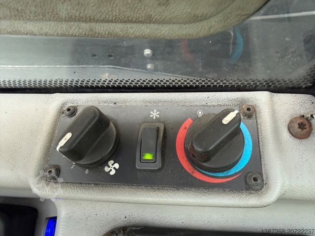 Teleskoparmstapler BOBCAT TL43.80HF Agri / 130 PS / 2019 BJ / 2.342 H