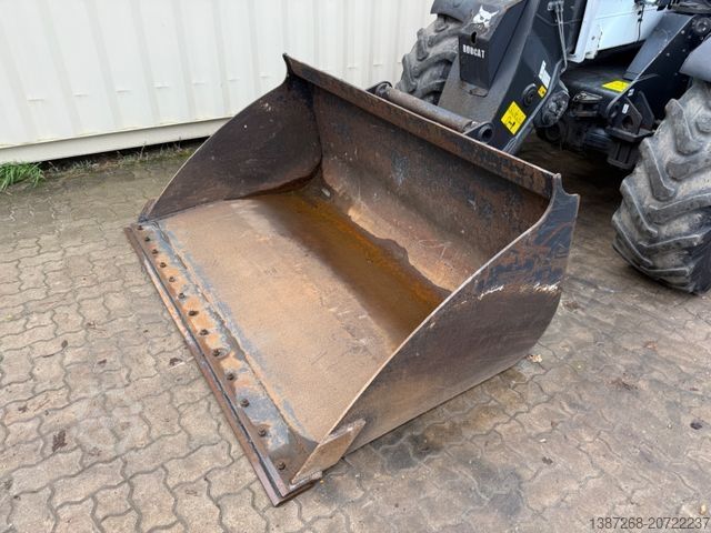 Teleskoparmstapler BOBCAT TL43.80HF Agri / 130 PS / 2019 BJ / 2.342 H