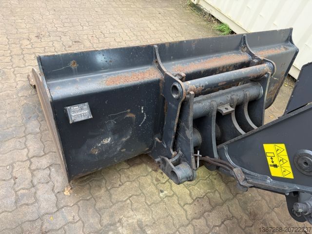 Teleskoparmstapler BOBCAT TL43.80HF Agri / 130 PS / 2019 BJ / 2.342 H