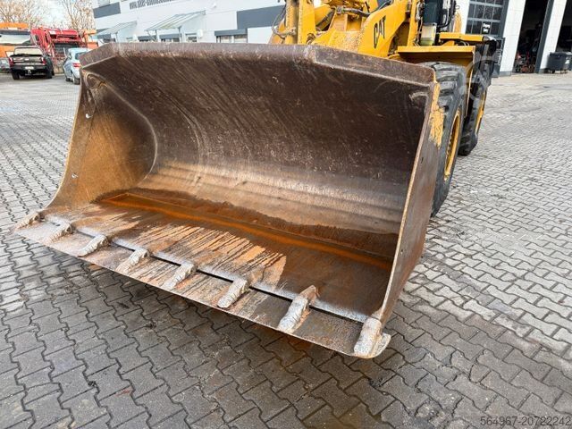 Radlader CATERPILLAR 938H Klima Kamera Zentralschmierung