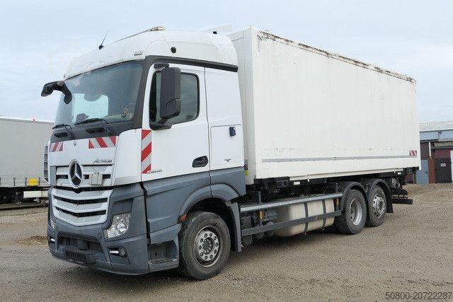 LKW mit Kofferaufbau MERCEDES-BENZ 2545 L Actros 6x2, Retader, für Bohrgeräte, AHK