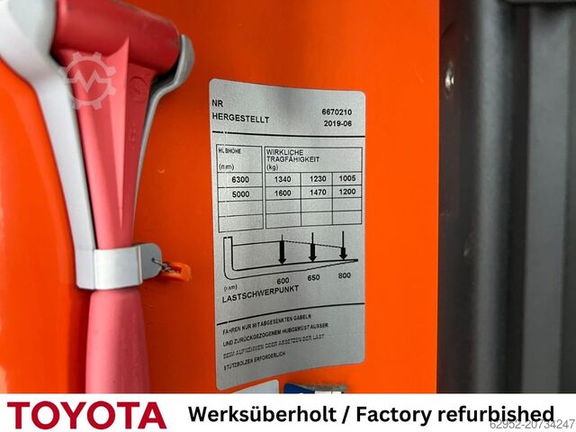 Schubmaststapler Toyota RRE 160 HR