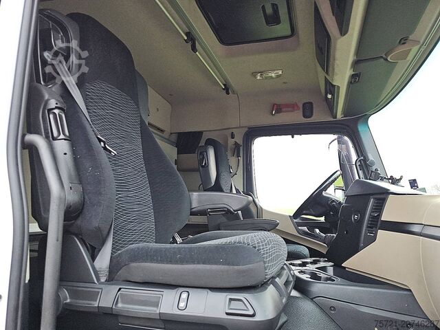 Standard-SZM MERCEDES-BENZ ACTROS 1840 ADR