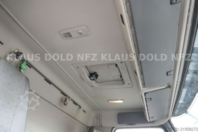 Flatbed truck with tarp VOLVO FM9-260 Koffer Blatt/Luft alte Tacho LBW