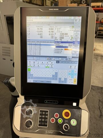 Universal-Bearbeitungszentrum DMG MORI CMX 50 U