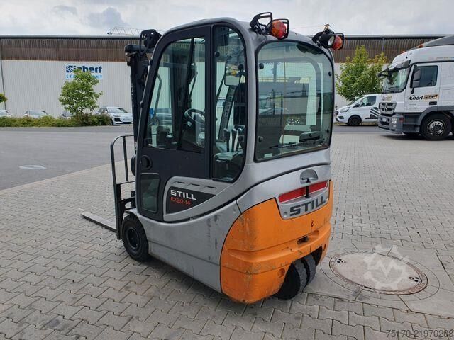 Forklift Still RX 20-14 / Triplex: 4,3m / nur 2.328h / SS