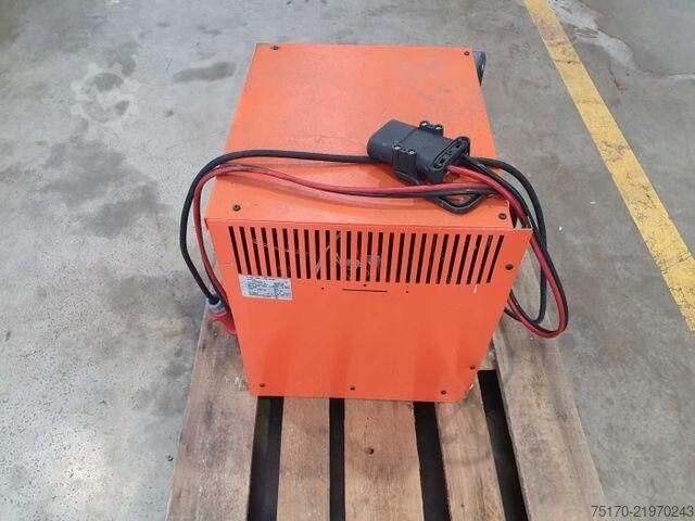 Forklift Toyota 8FBET15 / Batterie  HH: 4.3m! / 2.849h