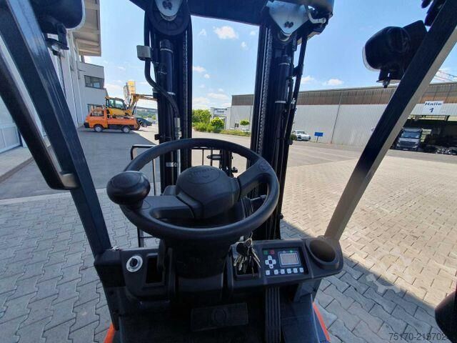 Forklift Toyota 8FBET15 / Triplex: 4.30m / nur 1.842h! / SS