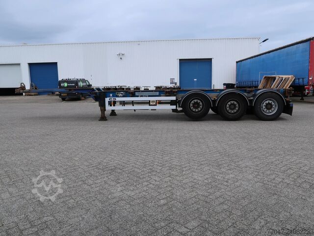 Container transportation Van Hool O4, ADR, 3 Axle SAF, NL Trailer