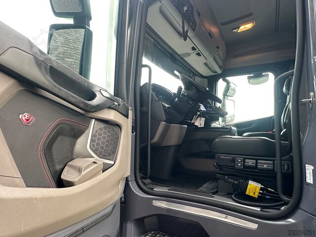 Scania R590 V8 NGS A 6x4 NB tractor unit/semitrailer tractor/truck tractor Scania R590 V8 NGS A 6X4 NB TREKKER/TRACTOR/SZM