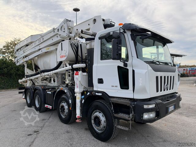 Concrete pump truck Astra HD8 84.48-80