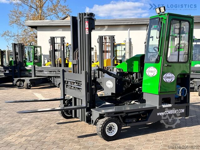 4-Wege-Gabelstapler Combilift C4000 / TRIPLEX / 4900MM / GAS