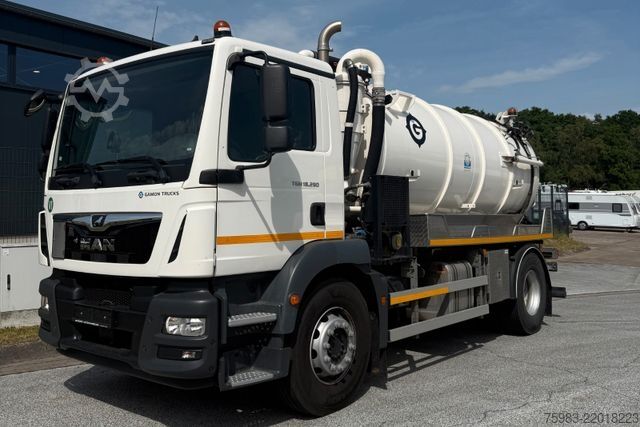 Vacuum tank truck MAN TGM 18.290 4x2 BL Gamon Sauger