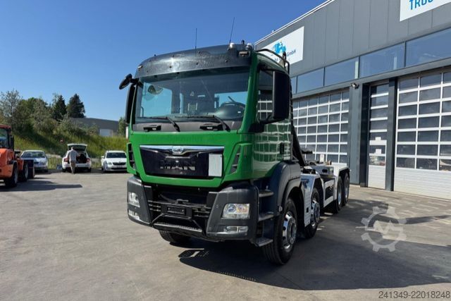 Roll-off tipper truck MAN TGS 35.480 8x4 Moser