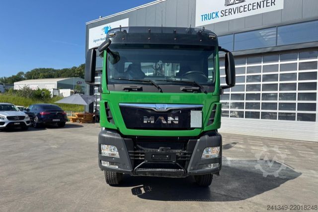 Roll-off tipper truck MAN TGS 35.480 8x4 Moser