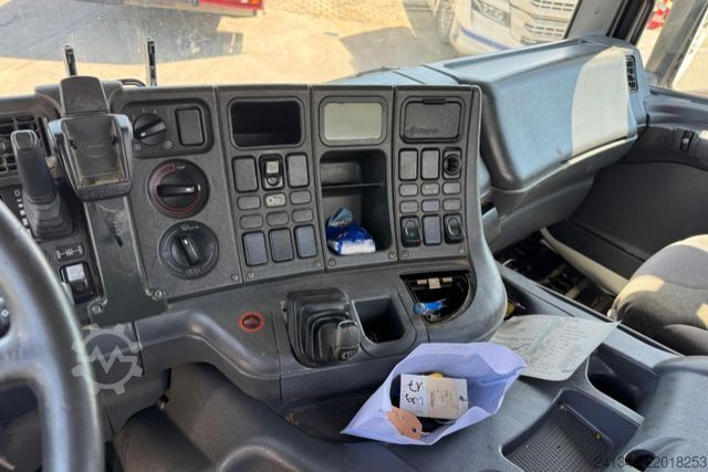 Special purpose truck SCANIA P380 8x4 Silo 12m3