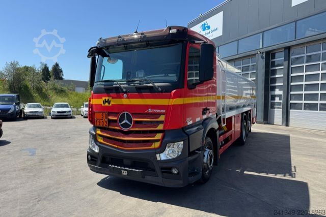 LKW mit Tankaufbau MERCEDES-BENZ Actros 2551 6x2 Tank 21'600L