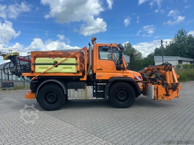 Special purpose truck UNIMOG U 423 / Mähausstattung Dücker / Salzstreuer