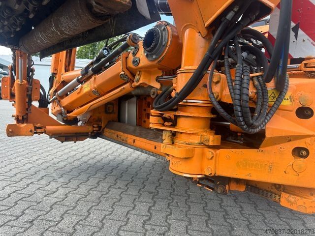 Special purpose truck UNIMOG U 423 / Mähausstattung Dücker / Salzstreuer