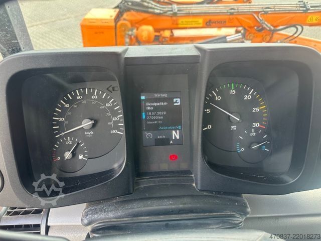 Special purpose truck UNIMOG U 423 / Mähausstattung Dücker / Salzstreuer