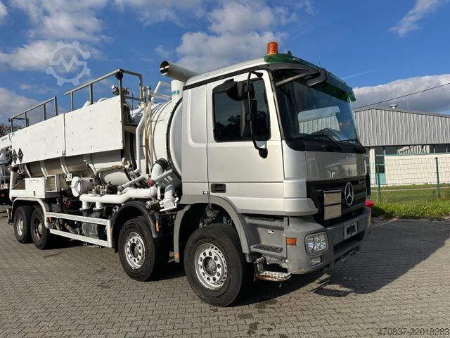 Vacuum tank truck MERCEDES-BENZ Actros 4141 8x4 BB / KoKs Saug und Druckwagen