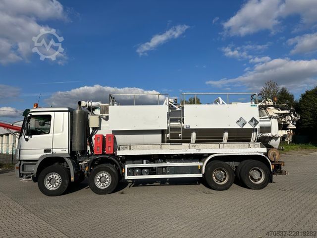 Vacuum tank truck MERCEDES-BENZ Actros 4141 8x4 BB / KoKs Saug und Druckwagen