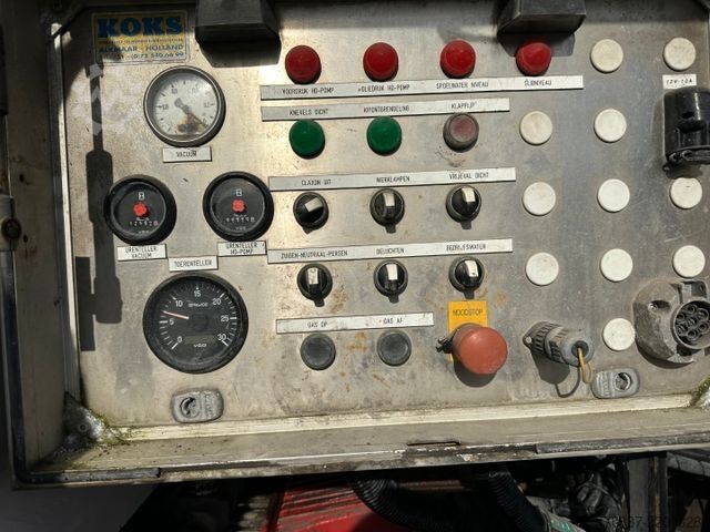 Vacuum tank truck MERCEDES-BENZ Actros 4141 8x4 BB / KoKs Saug und Druckwagen