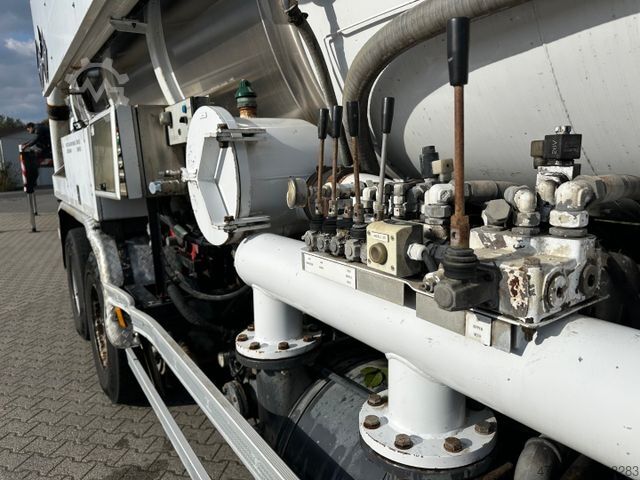 Vacuum tank truck MERCEDES-BENZ Actros 4141 8x4 BB / KoKs Saug und Druckwagen