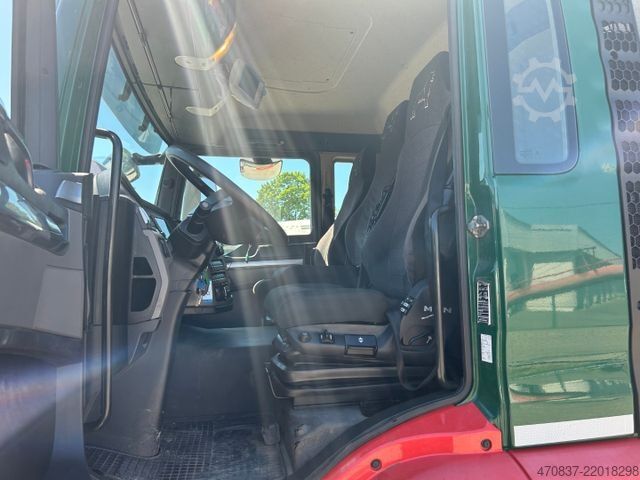 Garbage truck MAN TGS 26.320 / 6x2 / Faun Variopress 527