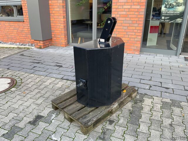 Buschmeier FRONTGEWICHT 700 KG Buschmeier FRONTGEWICHT 700 KG