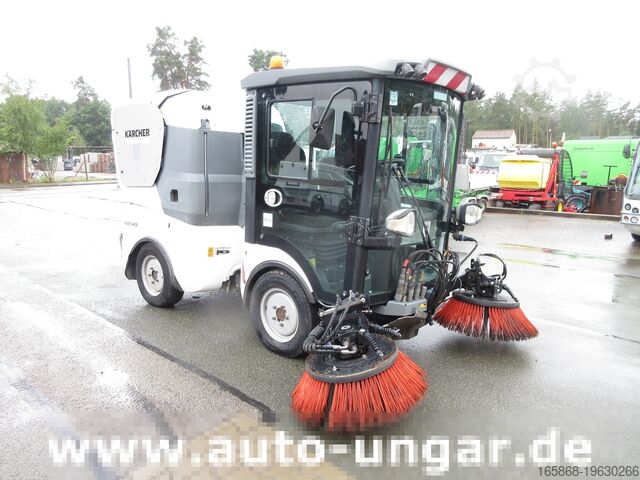 Tractor Kärcher MC130 Advanced Kehrmaschine Geräteträger