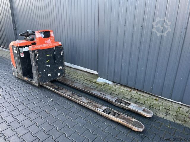 Niederhubkommissionierer BT OSE250
