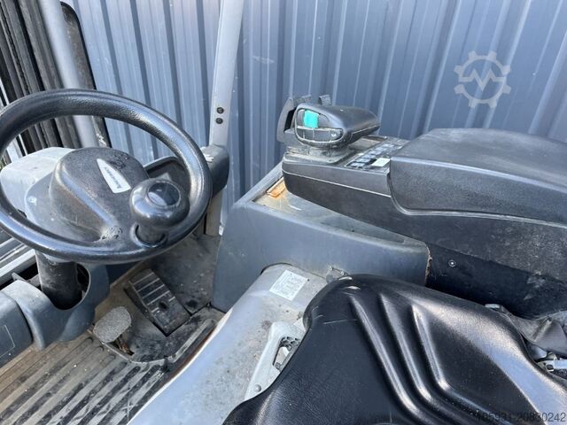 Elektro 3 Rad-Stapler Jungheinrich EFG220