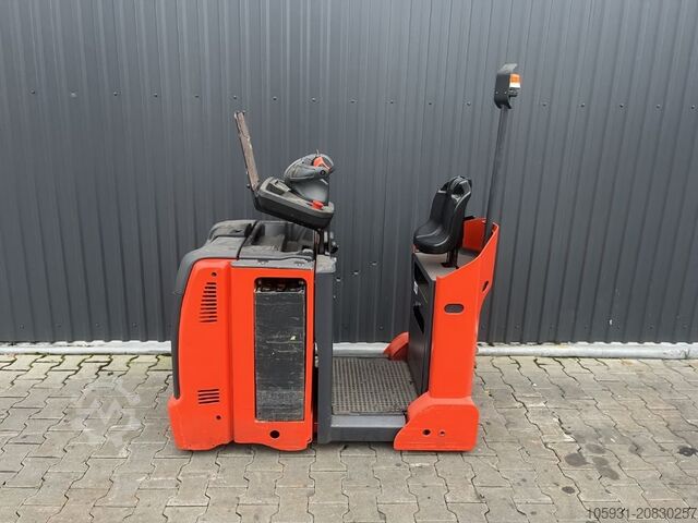 Tow Tractor Linde P30C