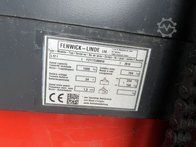 Deichselstapler Linde L12L