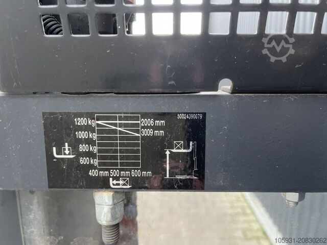 Deichselstapler Linde L12L