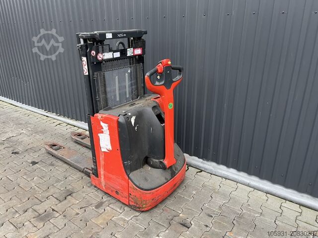 Deichselstapler Linde D08