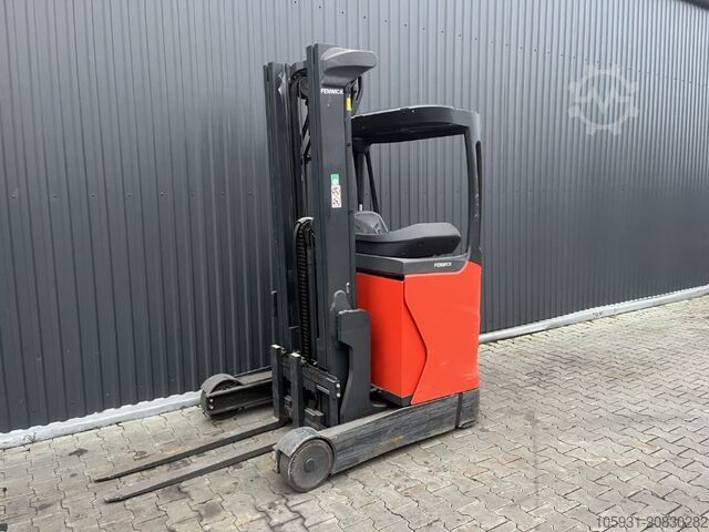 Schubmaststapler Linde R12B-01