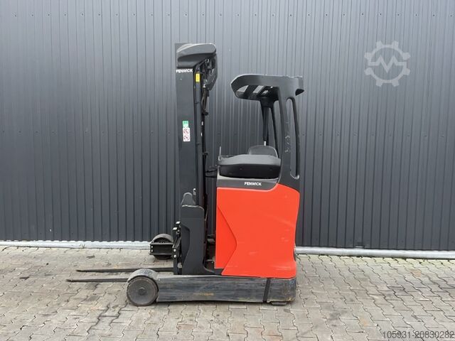 Schubmaststapler Linde R12B-01