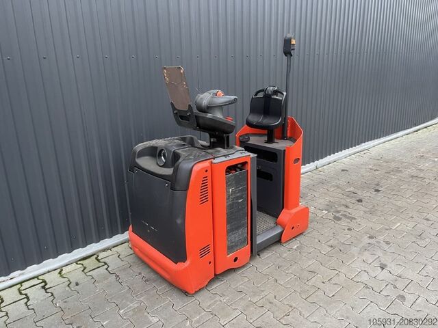 Schlepper Linde P30C