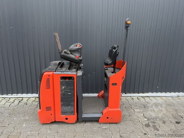 Schlepper Linde P30C