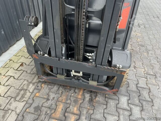 Treibgasstapler Linde H18T-01