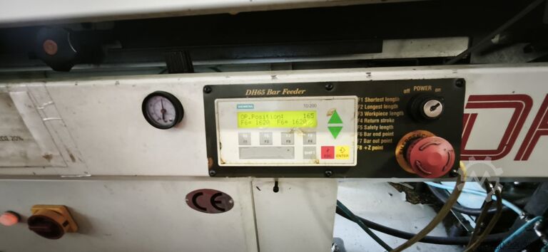 CNC turning and milling center Yamazaki Mazak QT-6T