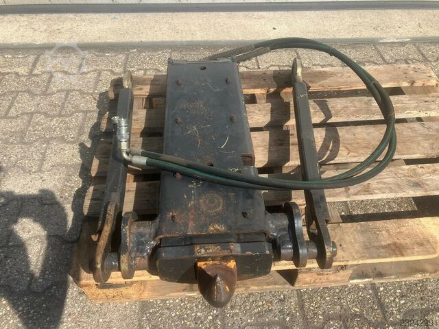 2. Pickup hitch DEUTZ-FAHR 150 en 6140