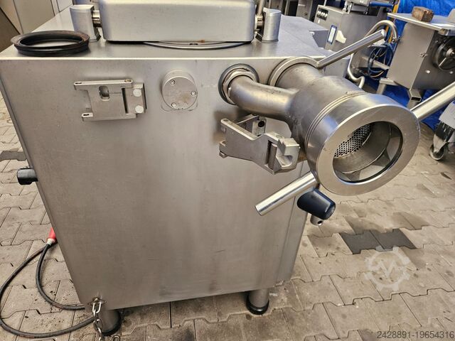 Vacuum stuffer with lifter Handtmann VF628